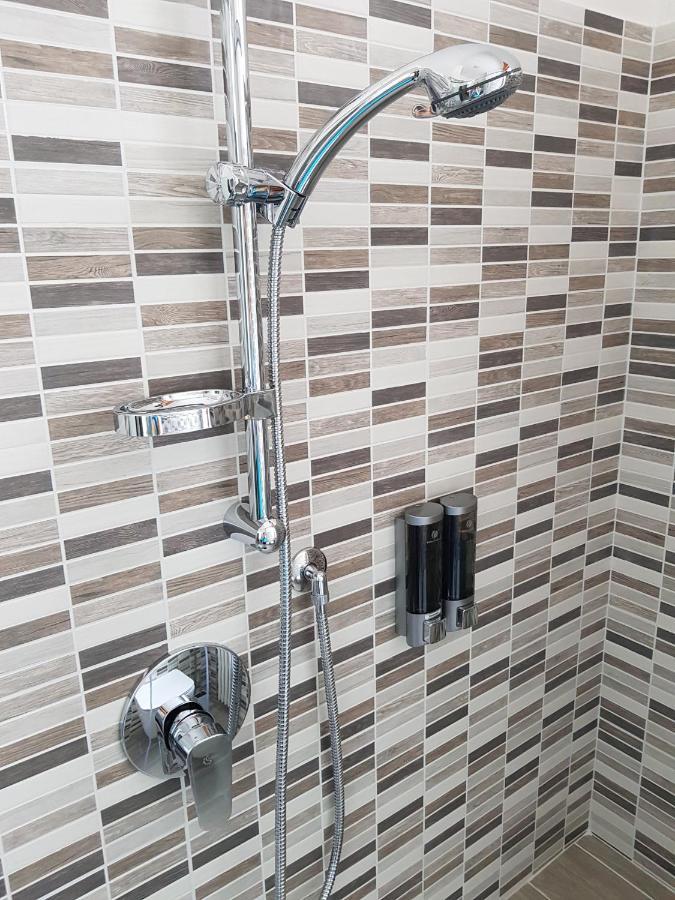לינה וארוחת בוקר בוסטו ארסיציו Il Nido Della Dani מראה חיצוני תמונה